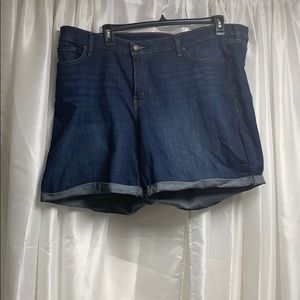 Levis stretch shorts